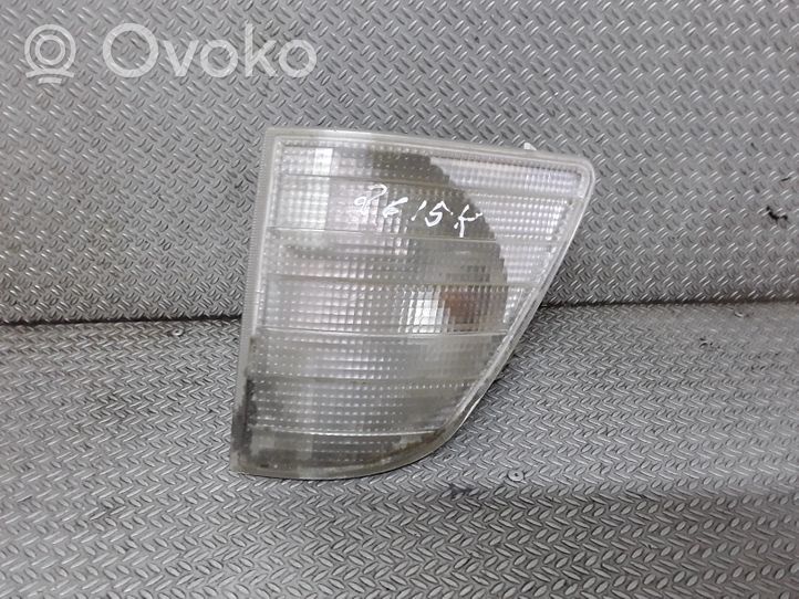 Mercedes-Benz Sprinter W901 W902 W903 W904 Front indicator light 9018200121