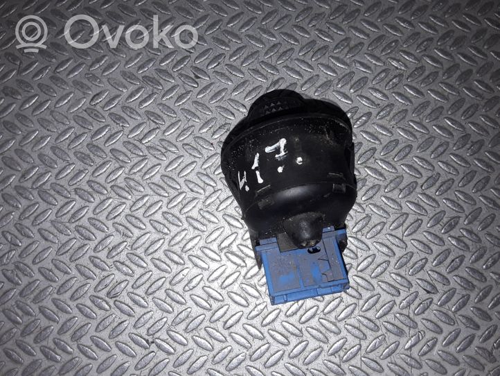 Citroen Berlingo Wing mirror switch 185526