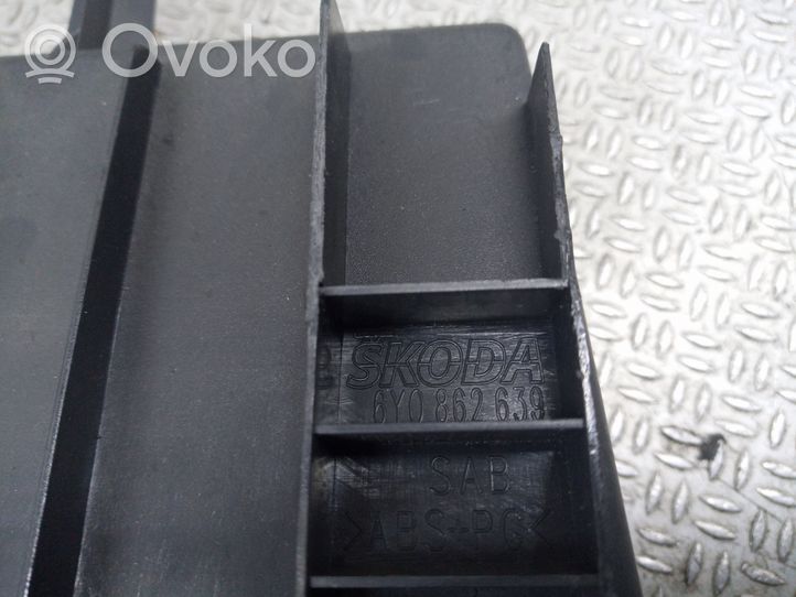 Skoda Fabia Mk1 (6Y) Boîte / compartiment de rangement pour tableau de bord 6Y0862839