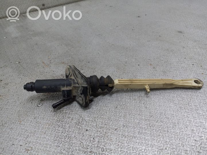 Volvo V70 Główny cylinder sprzęgła 30651400