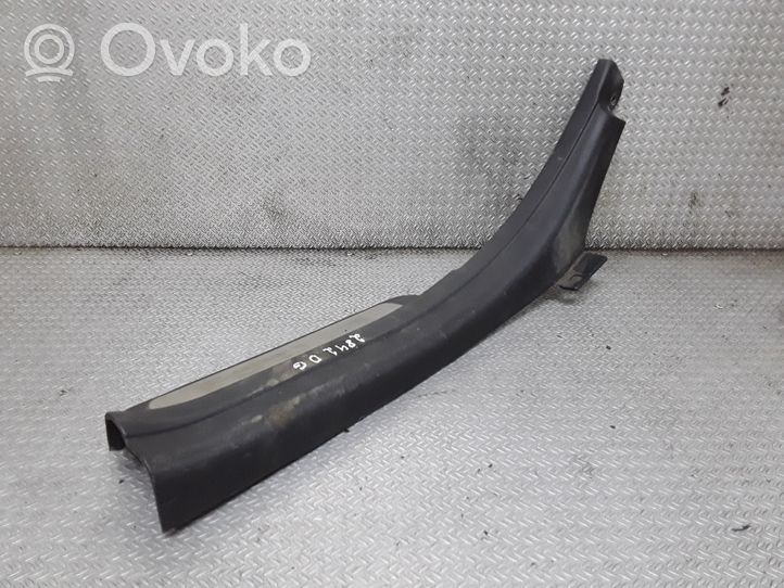 Hyundai Grandeur Rear sill trim cover 