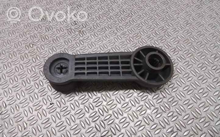 Opel Agila A Rear door window winding handle 