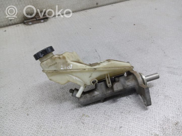 Toyota Corolla E120 E130 Główny cylinder hamulca 744712513