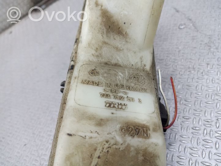 Toyota Corolla E120 E130 Główny cylinder hamulca 744712513