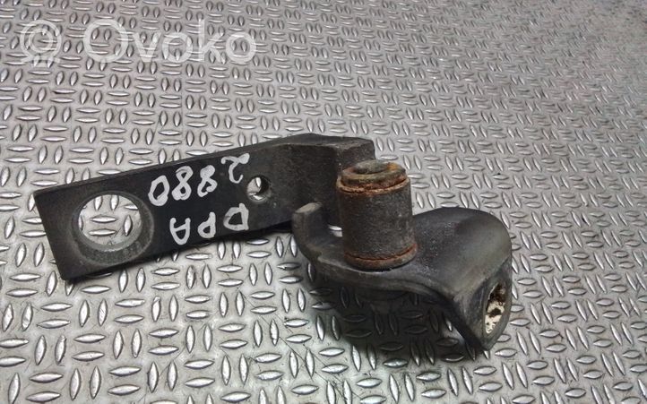 Ford Mondeo MK IV Front door lower hinge 6M21U22810AB