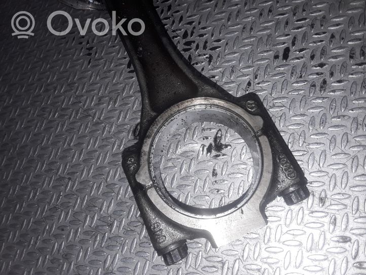 Volkswagen Polo V 6R Piston with connecting rod 646