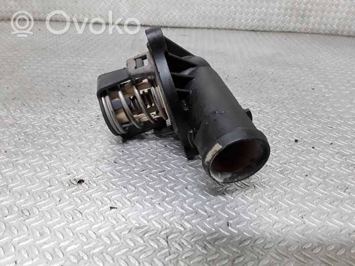 Volkswagen Touareg I Boîtier de thermostat / thermostat 059121111F