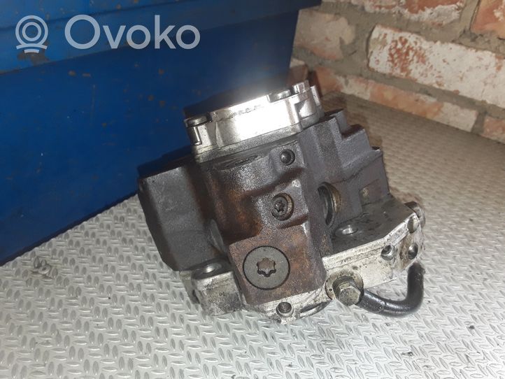 Volvo S60 Pompe d'injection de carburant à haute pression 8642777