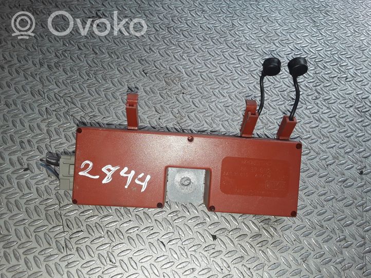 Volvo V70 Amplificador de antena aérea 8637602