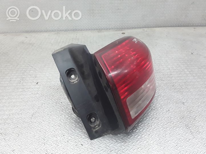 Subaru B9 Tribeca Lampa tylna 2XL946095