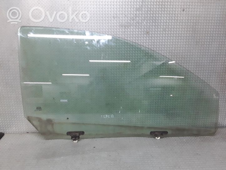 Toyota Yaris Front door window/glass (coupe) 