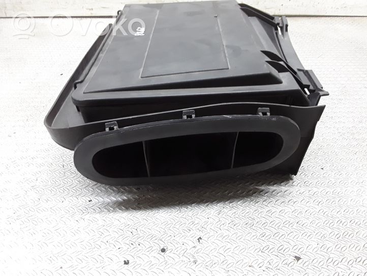 BMW 5 E39 Air intake duct part 