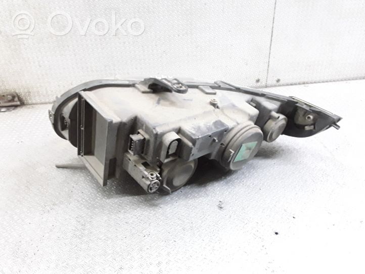 Saab 9-5 Lampa przednia 