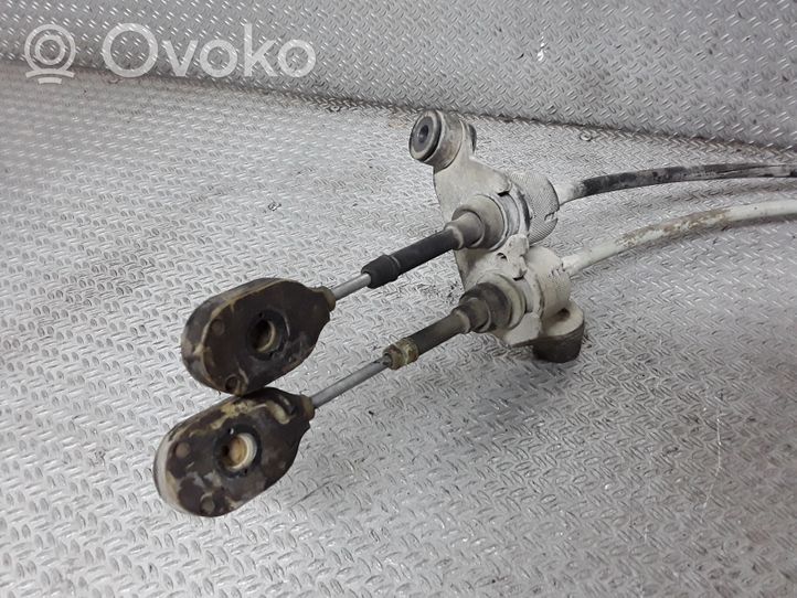 Opel Meriva A Gear shift cable linkage 