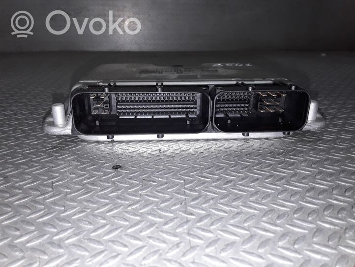 Audi A2 Dzinēja vadības bloks 045906019G