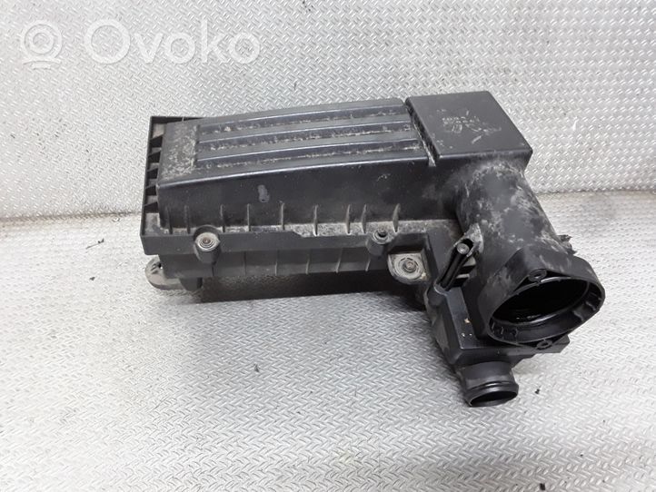 Volkswagen Jetta V Oro filtro dėžė 3C0129607AE