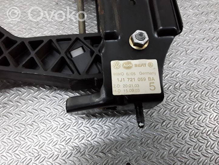 Volkswagen Golf IV Clutch pedal 1J1721059BA