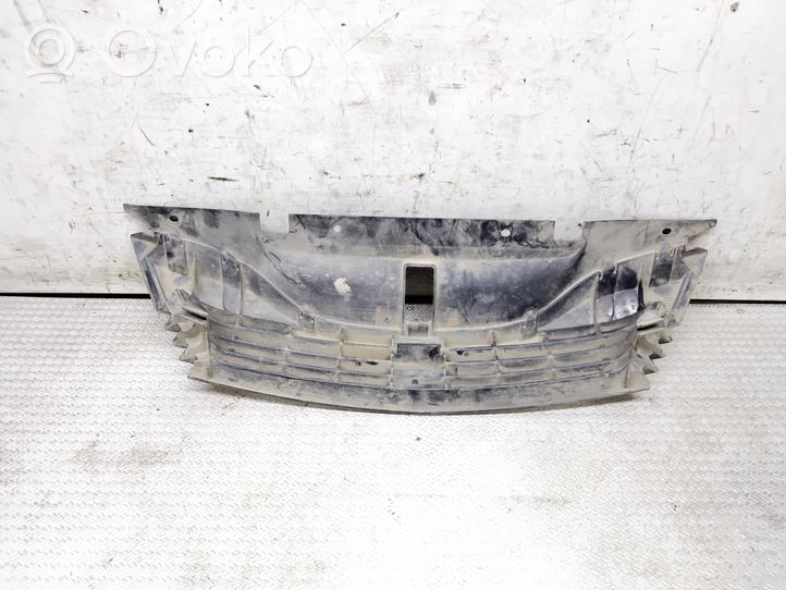 Renault Laguna II Front bumper upper radiator grill 8200012581