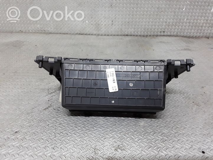 BMW 5 E60 E61 Box/scomparti cruscotto 70631469