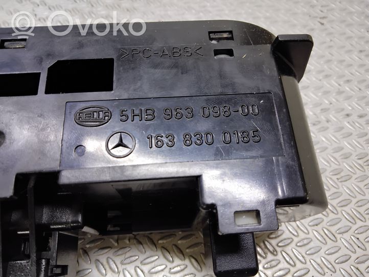 Mercedes-Benz ML W163 Gaisa kondicioniera / klimata kontroles / salona apsildes vadības bloks (salonā) 1638300185