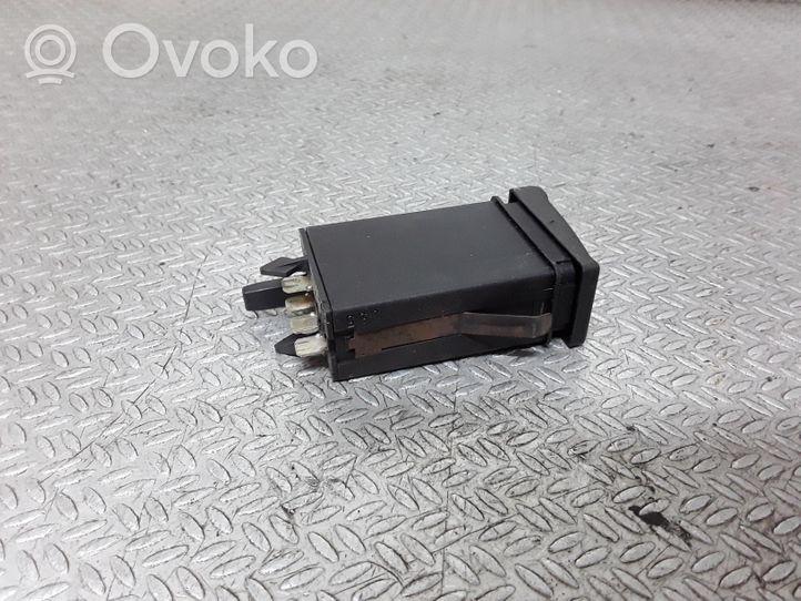 Audi A6 S6 C4 4A Windscreen/window heater switch 4A0941503E