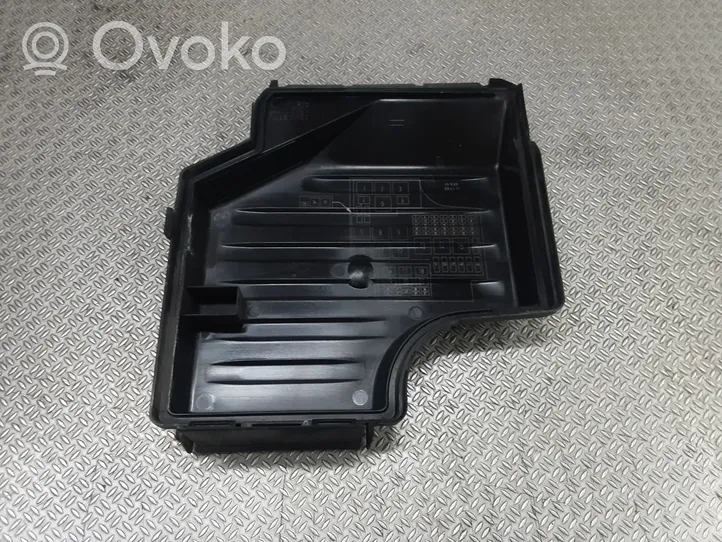 Opel Combo C Fuse box cover 09115986