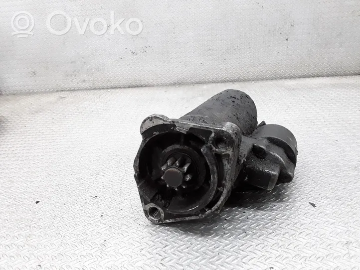 Volkswagen PASSAT B5.5 Starter motor 0001124020