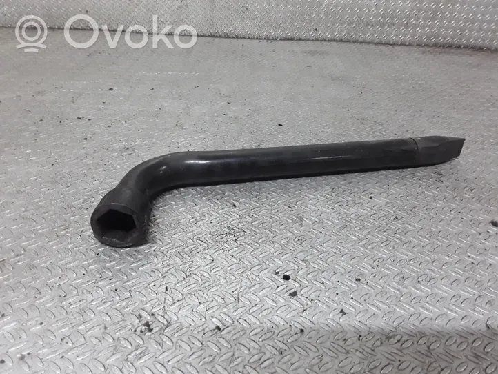 Ford Fiesta Chiave per dadi della ruota 93BB17032AB