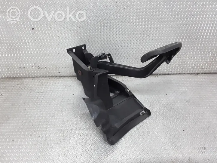 Mercedes-Benz C W203 Pedal de freno A2032900401