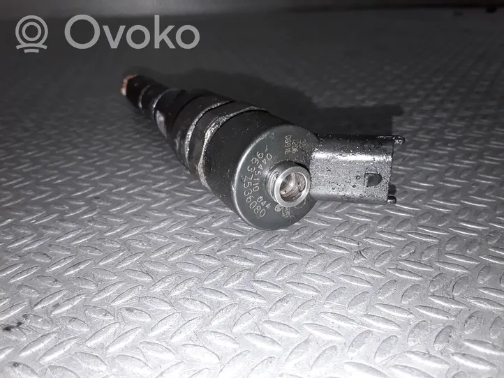 Peugeot 406 Injecteur de carburant 0445110044