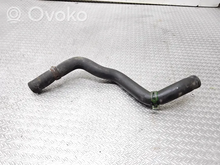 Volkswagen Polo IV 9N3 Tubo flessibile del liquido di raffreddamento del motore 6Q0121073AP