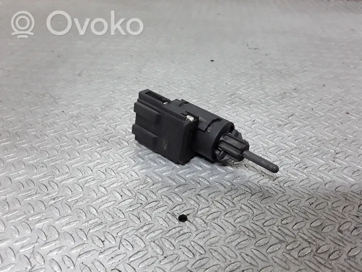 Volkswagen Phaeton Brake pedal sensor switch 3B0945511C