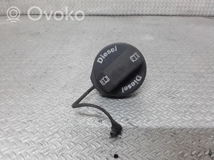 Audi A4 S4 B7 8E 8H Tappo del serbatoio del carburante 