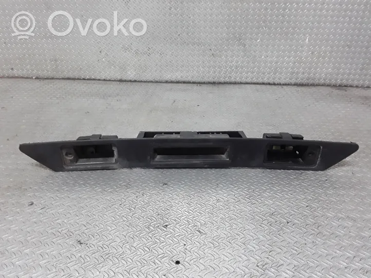 Audi A4 S4 B7 8E 8H Ārējais atvēršanas rokturis 8P0827574