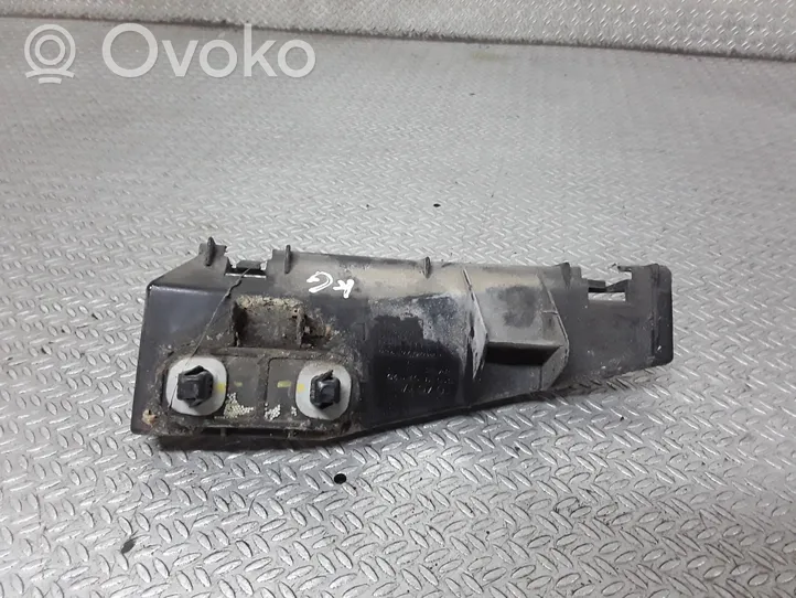 Toyota Corolla Verso AR10 Support de pare-chocs arrière 525630F010