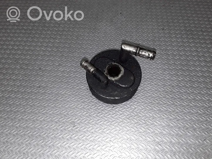 Toyota Corolla Verso E121 Halterung Ölfilter / Ölkühler 