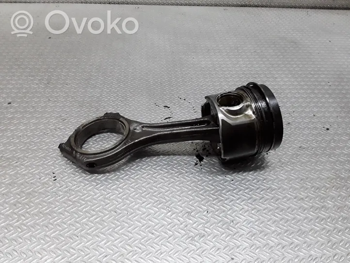 Audi Q7 4L Piston with connecting rod 