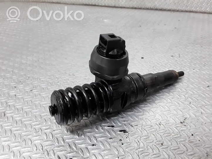 Skoda Fabia Mk1 (6Y) Fuel injector 0414720035