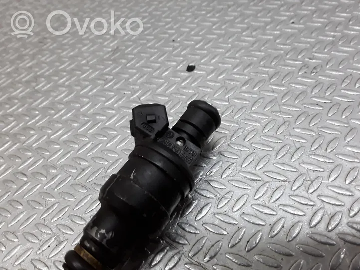 Audi A4 S4 B5 8D Fuel injector 0280150447