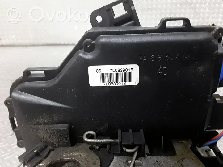 Volkswagen Golf V Zamek drzwi tylnych 7L0839016