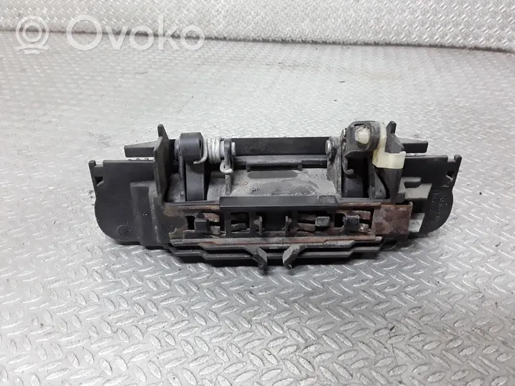 Audi A3 S3 8L Front door exterior handle 4B0839885