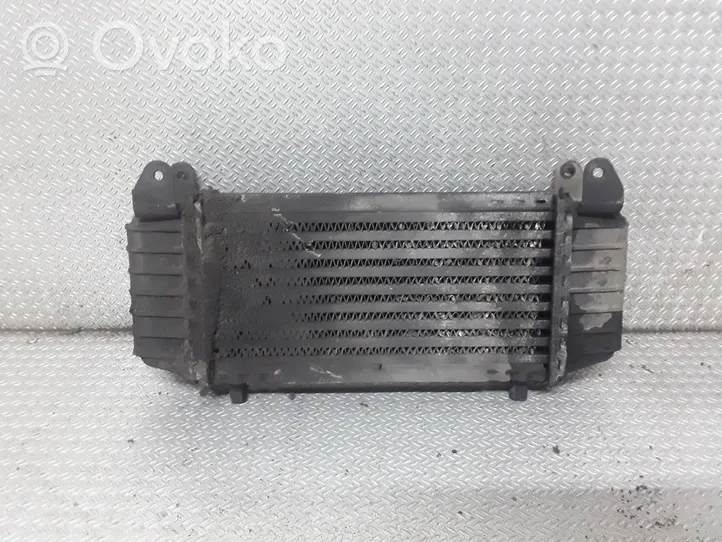 Audi A2 Välijäähdyttimen jäähdytin 8Z0145804