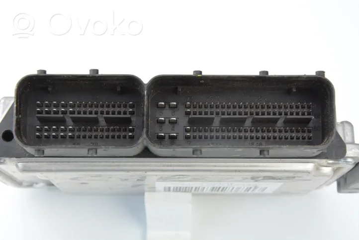 KIA Carens I Unité de commande, module ECU de moteur 0281012671