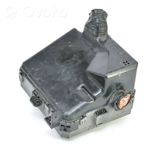 Mitsubishi Lancer Module de fusibles PR06102000