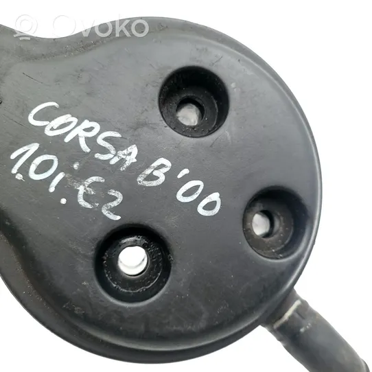 Opel Corsa B Termostato korpusas 90570230