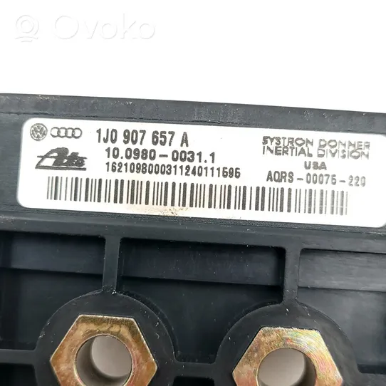 Volkswagen Bora Cita veida sensors 1J1907637A