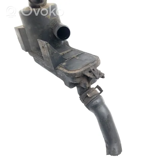 Ford Focus Separatore dello sfiato dell’olio XS4Q6A785AB