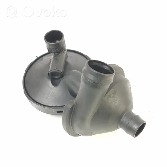 BMW X3 E83 Separatore dello sfiato dell’olio 7501566