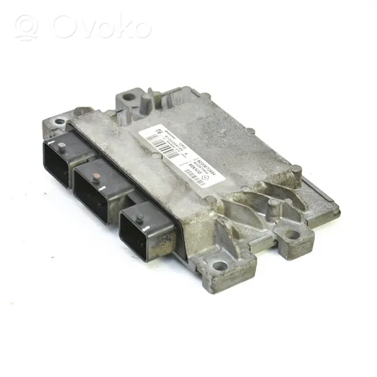 Dacia Sandero Komputer / Sterownik ECU i komplet kluczy 8200672654