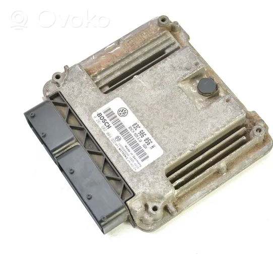 Volkswagen Golf V Kit centralina motore ECU e serratura 03C906056H